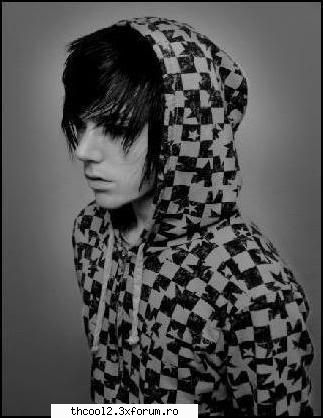 :nebun:  :nebun:  :nebun:  :nebun: pics with emo boys
